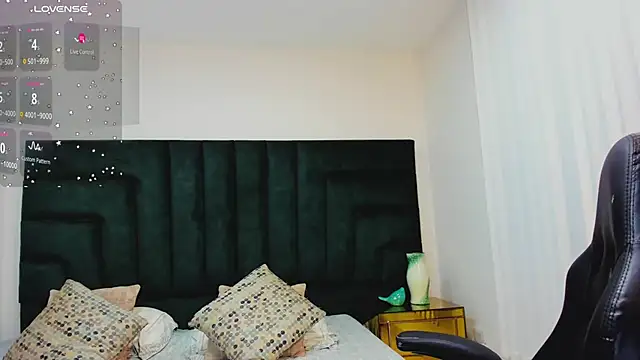 FaloonRoussel online show from 12, 10, 2025