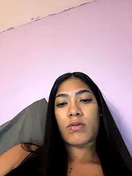 maya  fox online show from 8, 9, 2025