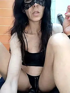 Snapshot of EmySkinny85 chatting on 7, 3, 2025 EmySkinny85 online show from 7, 3, 2025