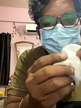 Snapshot of Yours_Teluguboii chatting on 8, 9, 2025 Yours Teluguboii online show from 8, 9, 2025