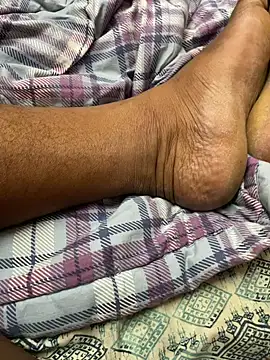 Snapshot of Yours_Teluguboii chatting on 13, 9, 2025 Yours Teluguboii online show from 13, 9, 2025