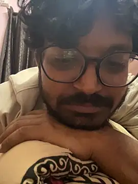 Snapshot of Yours_Teluguboii chatting on 6, 10, 2025 Yours Teluguboii online show from 6, 10, 2025