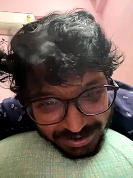 Snapshot of Yours_Teluguboii chatting on 8, 10, 2025 Yours Teluguboii online show from 8, 10, 2025