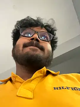 Snapshot of Yours_Teluguboii chatting on 10, 10, 2025 Yours Teluguboii online show from 10, 10, 2025