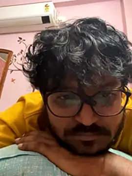 Snapshot of Yours_Teluguboii chatting on 12, 10, 2025 Yours Teluguboii online show from 12, 10, 2025