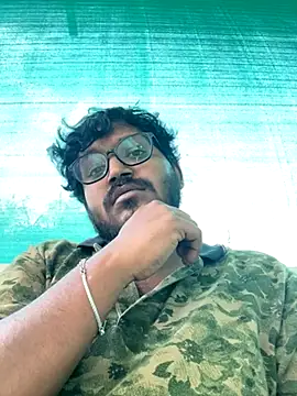 Snapshot of Yours_Teluguboii chatting on 14, 10, 2025 Yours Teluguboii online show from 14, 10, 2025