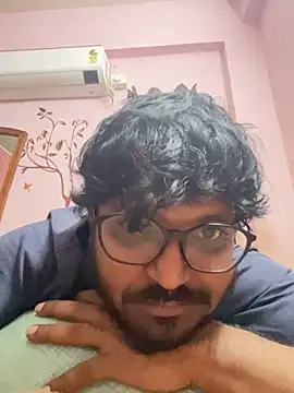 Snapshot of Yours_Teluguboii chatting on 15, 10, 2025 Yours Teluguboii online show from 15, 10, 2025