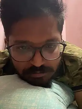 Snapshot of Yours_Teluguboii chatting on 8, 11, 2025 Yours Teluguboii online show from 8, 11, 2025