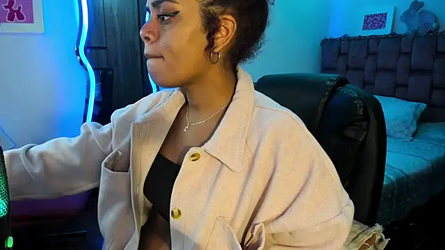 Snapshot of ladyrd1 chatting on 27, 1, 2025 ladyrd1 online show from 27, 1, 2025