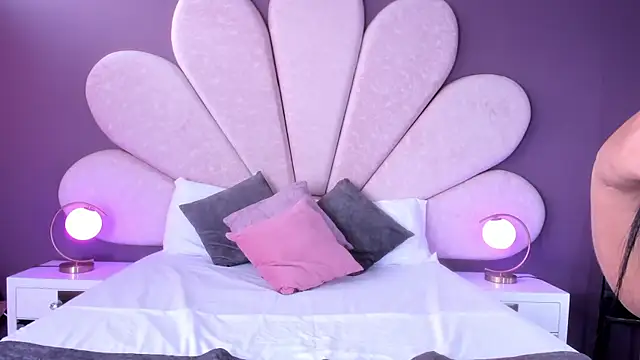 MarianaGarciaa   online show from 7, 2, 2025