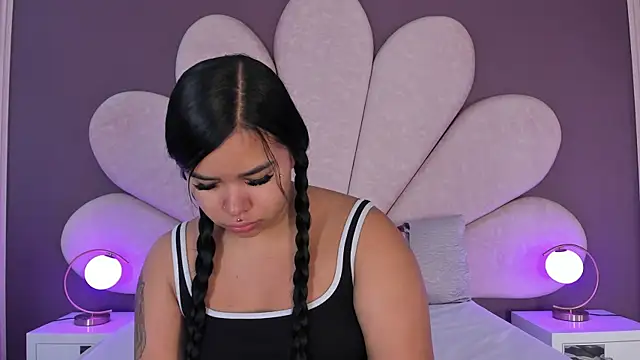 MarianaGarciaa   online show from 4, 10, 2025