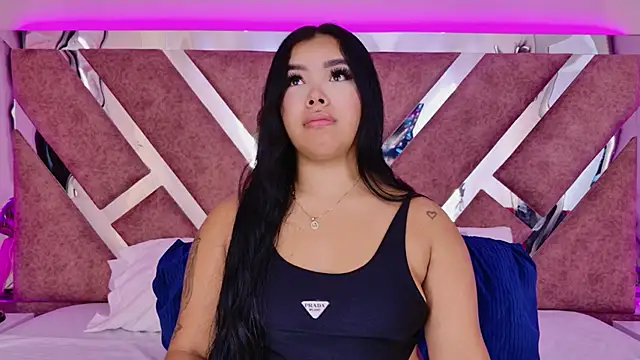 MarianaGarciaa   online show from 21, 4, 2026