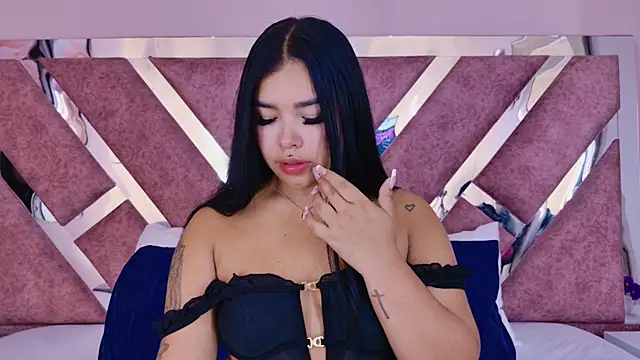 MarianaGarciaa   online show from 22, 4, 2026