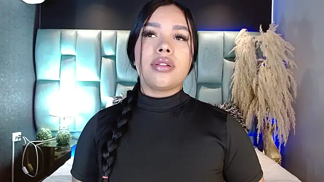 MarianaGarciaa   online show from 28, 7, 2026