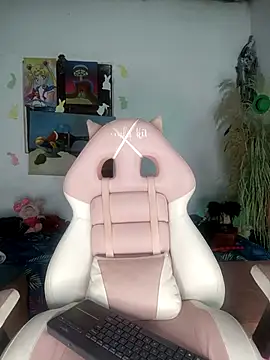 lovely kitt online show from 29, 4, 2026