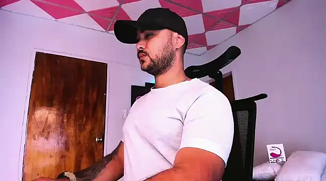 Sebas-hott online show from 18, 12, 2024