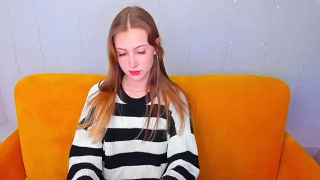 Snapshot of VitalinaBlue chatting on 7, 2, 2025 VitalinaBlue online show from 7, 2, 2025