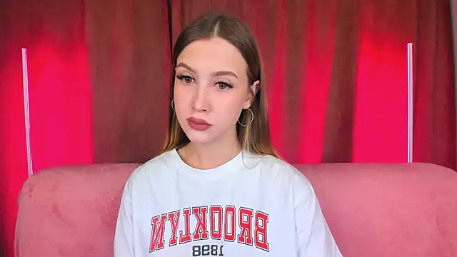 Snapshot of VitalinaBlue chatting on 16, 11, 2025 VitalinaBlue online show from 16, 11, 2025