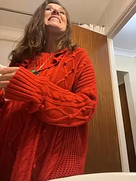 Lwhite1 online show from 10, 10, 2025