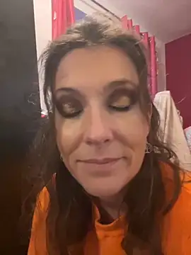 Lwhite1 online show from 27, 10, 2025