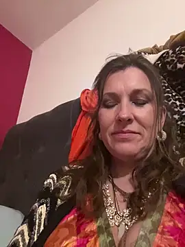 Lwhite1 online show from 30, 5, 2026
