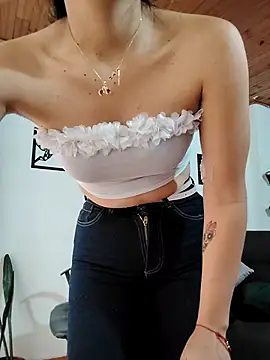 merlinaadams  online show from 31, 10, 2025