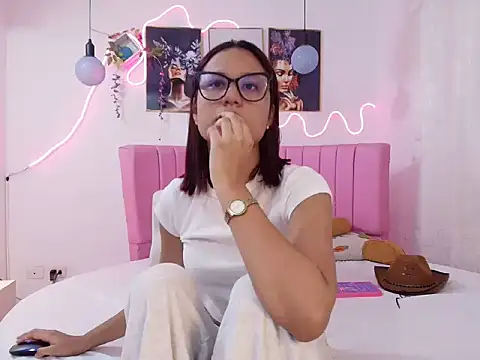 Azul horney online show from 23, 4, 2026