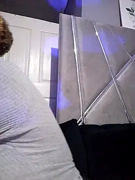 CocoBootyyy online show from 22, 4, 2026