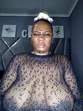 CocoBootyyy online show from 11, 6, 2026