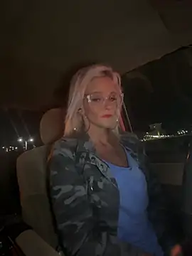 vixendoll87 online show from 18, 1, 2026