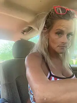 vixendoll87 online show from 22, 4, 2026