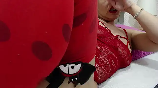 KasandraPhillips online show from 4, 2, 2025