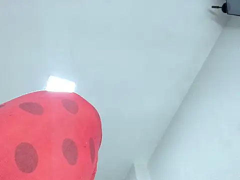 KasandraPhillips online show from 23, 11, 2025