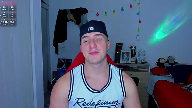 liam oficial02 online show from 12, 12, 2024