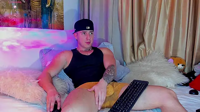 liam oficial02 online show from 4, 10, 2025