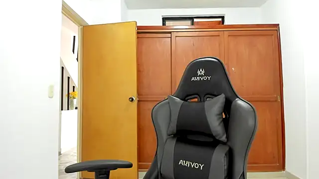 Snapshot of avellanatammy chatting on 18, 2, 2025 avellanatammy online show from 18, 2, 2025