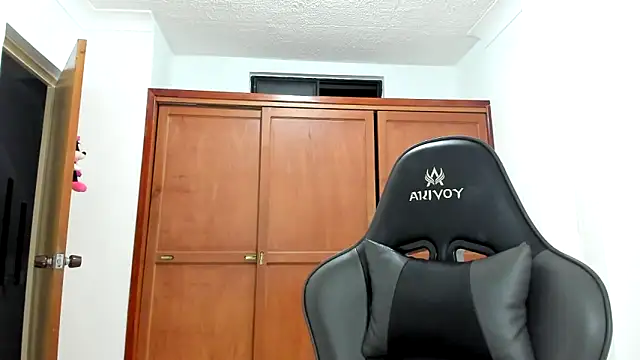 Snapshot of avellanatammy chatting on 3, 3, 2025 avellanatammy online show from 3, 3, 2025