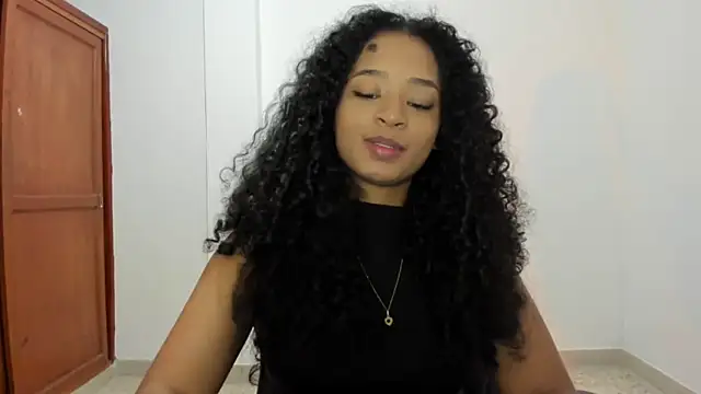 Snapshot of avellanatammy chatting on 10, 10, 2025 avellanatammy online show from 10, 10, 2025