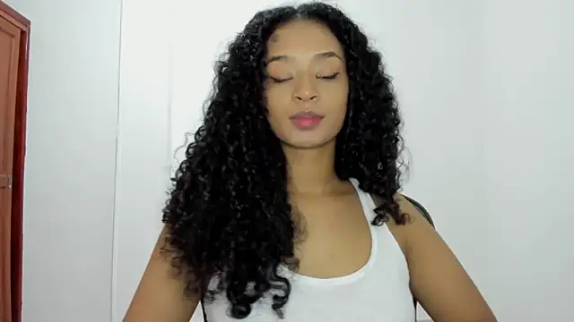 Snapshot of avellanatammy chatting on 14, 10, 2025 avellanatammy online show from 14, 10, 2025