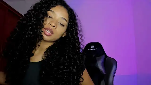 Snapshot of avellanatammy chatting on 25, 11, 2025 avellanatammy online show from 25, 11, 2025