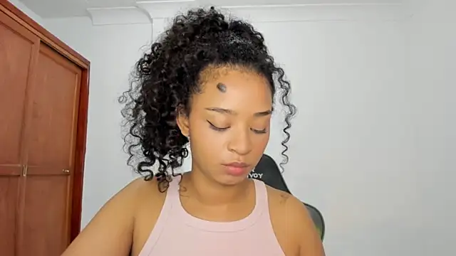 Snapshot of avellanatammy chatting on 27, 11, 2025 avellanatammy online show from 27, 11, 2025