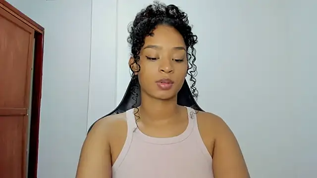 Snapshot of avellanatammy chatting on 3, 12, 2025 avellanatammy online show from 3, 12, 2025