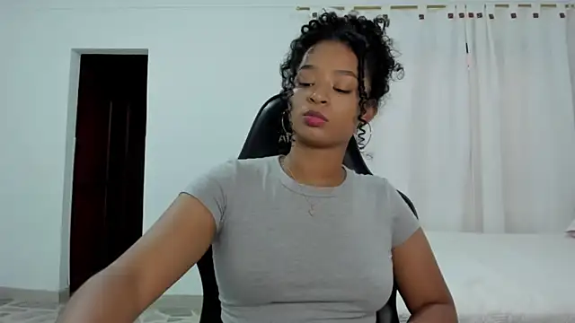 Snapshot of avellanatammy chatting on 9, 2, 2026 avellanatammy online show from 9, 2, 2026