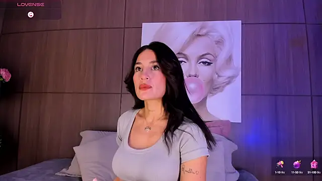 AgattaDuque online show from 10, 9, 2025