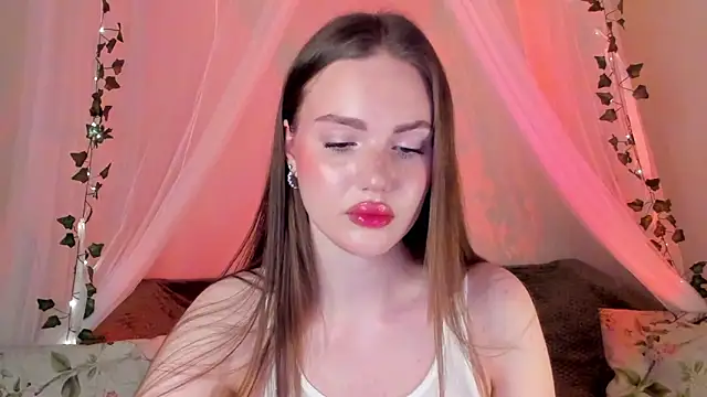 Snapshot of MishkaMe chatting on 10, 12, 2024 MishkaMe online show from 10, 12, 2024