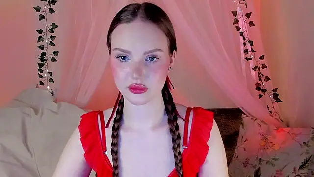 Snapshot of MishkaMe chatting on 2, 2, 2025 MishkaMe online show from 2, 2, 2025