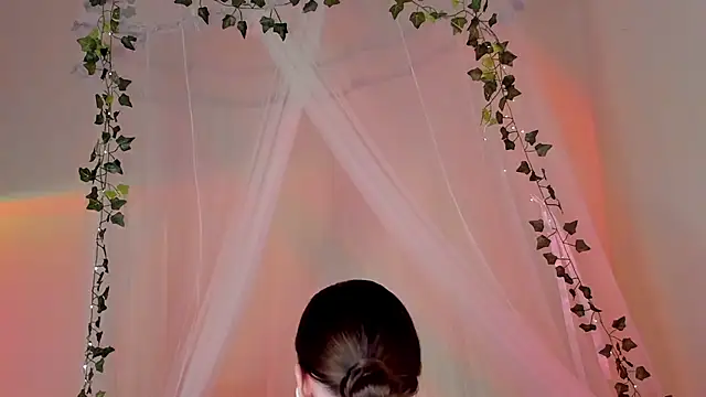 Snapshot of MishkaMe chatting on 8, 2, 2025 MishkaMe online show from 8, 2, 2025