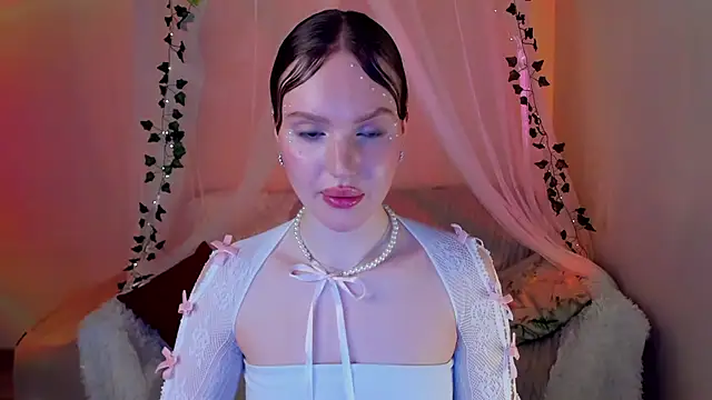 Snapshot of MishkaMe chatting on 6, 3, 2025 MishkaMe online show from 6, 3, 2025