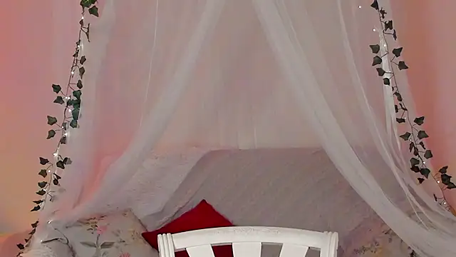 Snapshot of MishkaMe chatting on 10, 3, 2025 MishkaMe online show from 10, 3, 2025