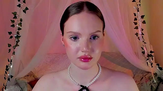 Snapshot of MishkaMe chatting on 18, 3, 2025 MishkaMe online show from 18, 3, 2025